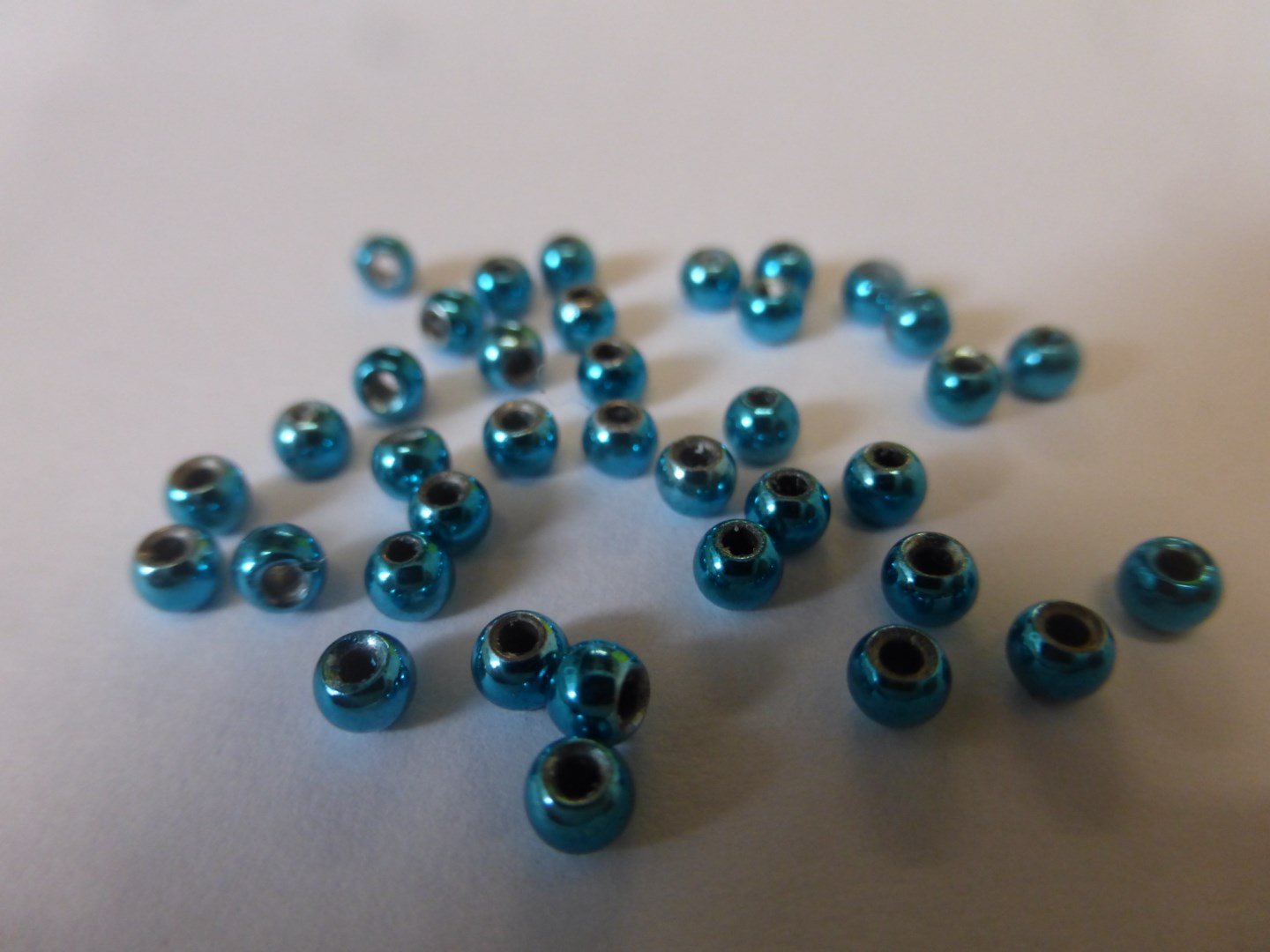Tungsten Light Blue Metallic Bead 2,45 mm - 10 pc